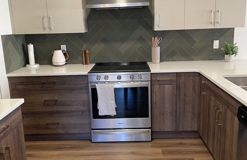 Lethbridge House | 1195 square foot west side Full Upper Legal Suite w full kitchen