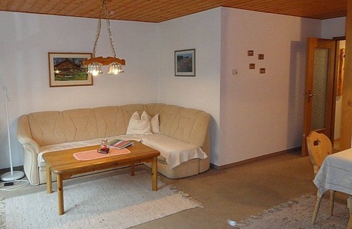 Reichenbach Apartment | 11A-3 - Alpine-style apartment for 4 people, balcony with mountain view - Holiday apartments in the
