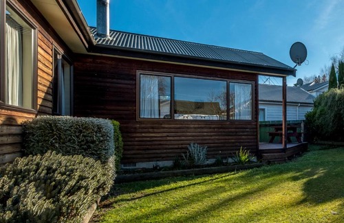 Hanmer Springs House | 11b Leamington Street