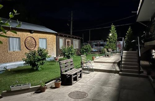 Cholpon-Ata House | 12 Месяцев