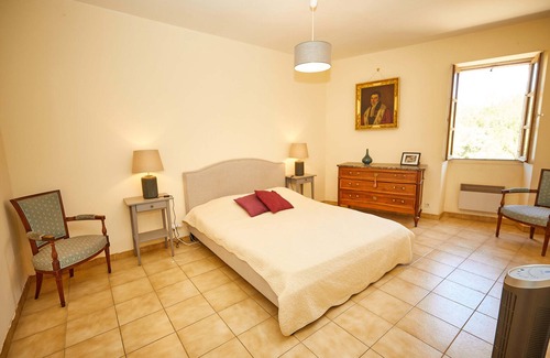 Sauvian Other | 12-17th century Castle. 8 guests, 5km to the beach