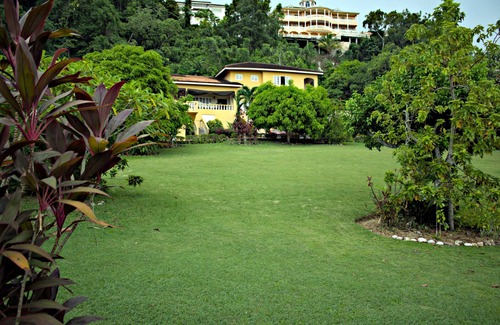 Tower Isle Villa | 12 Guests Included in Price! Includes: Ocean View, Pool & Other Amenities