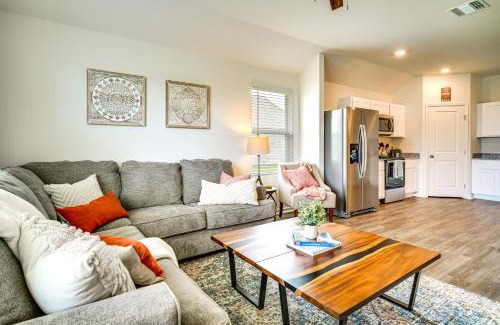 Milton House | 12 Mi to Avery Island Spacious Family Home!