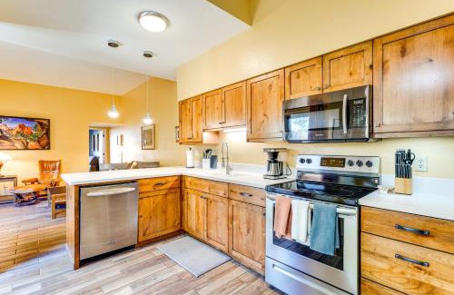Gatewood Pointe Townhomes House | 12 Mi to Dtwn Tucson Tranquil Townhome with Office