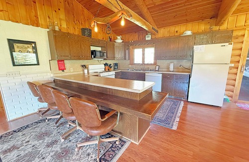 Custer Cabin | 12 Mile Ranch Historic Cabin Surrounded by National Forest