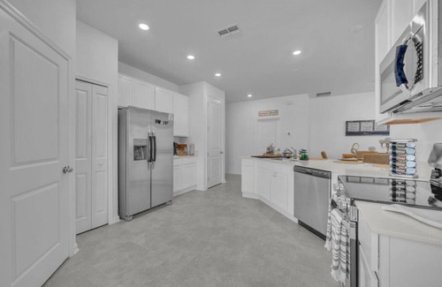 Winter Haven House | 12 min to Legoland & SeaLife- Games/Peppa Pig/Dinning