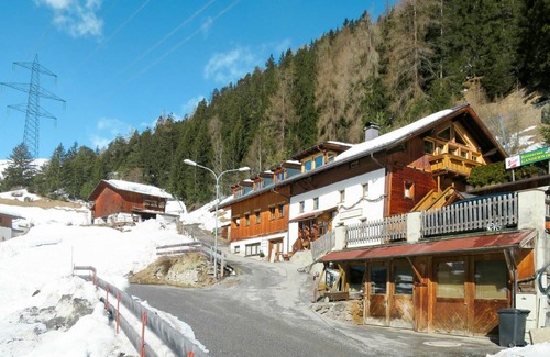Sankt Anton am Arlberg Apartment | 120 m² Apartment ∙ 4 bedrooms ∙ 10 guests
