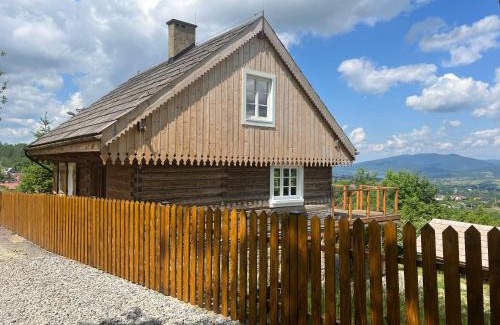 Swinna House | 120 letnia Chata w Górach z jacuzzi i sauną