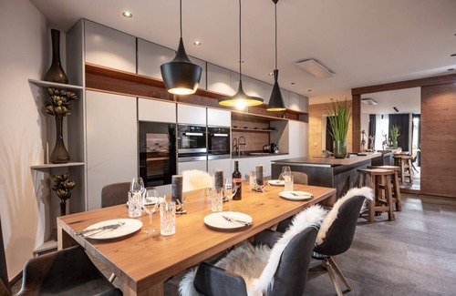 Kitzbuehel Apartment | 120 m² Apartment ∙ 2 bedrooms ∙ 4 guests