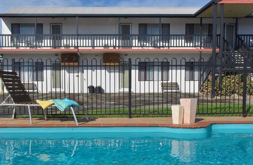 Lakes Entrance Apartment | 120 m² Apartment ∙ 3 bedrooms ∙ 6 guests