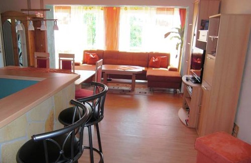 Lichtenhain Apartment | 120 m² Apartment ∙ 4 bedrooms ∙ 10 guests