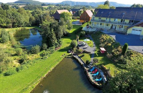 Lichtenhain Apartment | 120 m² Apartment ∙ 4 bedrooms ∙ 10 guests
