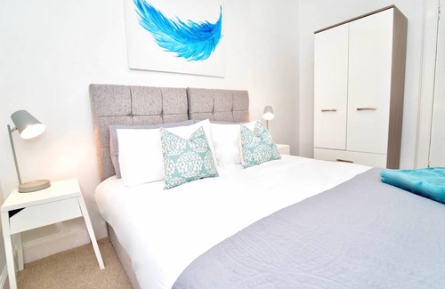 Helensburgh Apartment | 120 m² Apartment ∙ 2 bedrooms ∙ 6 guests
