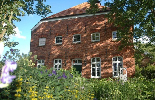 Luetetsburg Apartment | 120 m² Apartment ∙ 2 bedrooms ∙ 4 guests