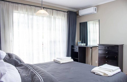 Target Area Apartment | 120 m² Apartment ∙ 3 bedrooms ∙ 6 guests
