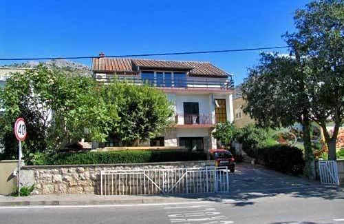 Starigrad Apartment | 120 m² Apartment ∙ 3 bedrooms ∙ 7 guests