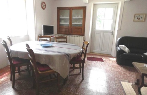 Lacrabe House | 120 m² Gîte ∙ 3 bedrooms ∙ 5 guests