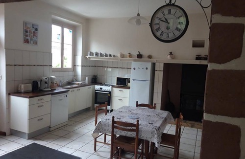 Vars-sur-Roseix House | 120 m² Gîte ∙ 2 bedrooms ∙ 5 guests