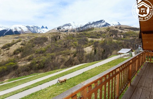 Saint-Jean-d'Arves House | 120 m² Gîte ∙ 3 bedrooms ∙ 9 guests