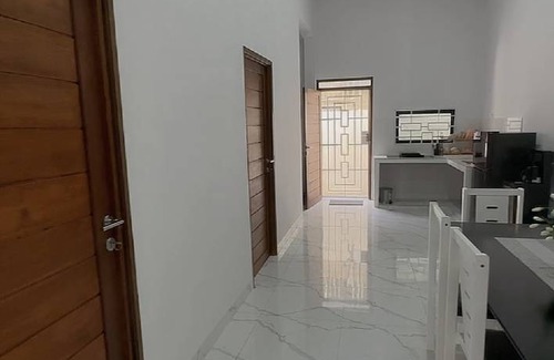 Singkawang House | 120 m² House ∙ 3 bedrooms ∙ 10 guests