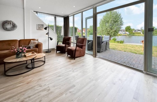 Vlagtwedde House | 120 m² House ∙ 3 bedrooms ∙ 6 guests