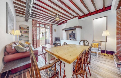 Jaulgonne House | 120 m² House ∙ 3 bedrooms ∙ 5 guests