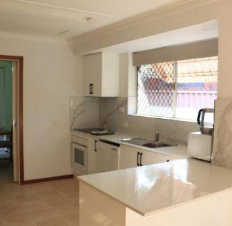 Jolimont House | 120 m² House ∙ 3 bedrooms ∙ 5 guests