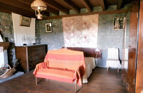 Lascelle House | 120 m² House ∙ 3 bedrooms ∙ 9 guests