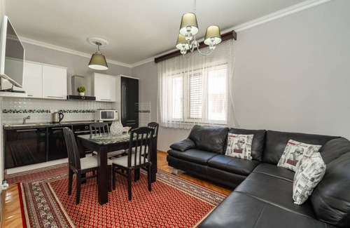 Bijela House | 120 m² House ∙ 3 bedrooms ∙ 6 guests