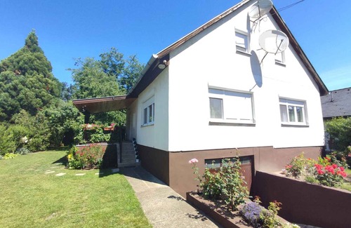 Gardony House | 120 m² House ∙ 3 bedrooms ∙ 6 guests