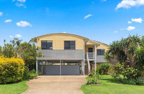 Point Vernon House | 120 m² House ∙ 4 bedrooms ∙ 8 guests
