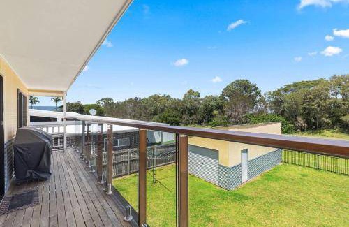 Point Vernon House | 120 m² House ∙ 4 bedrooms ∙ 8 guests