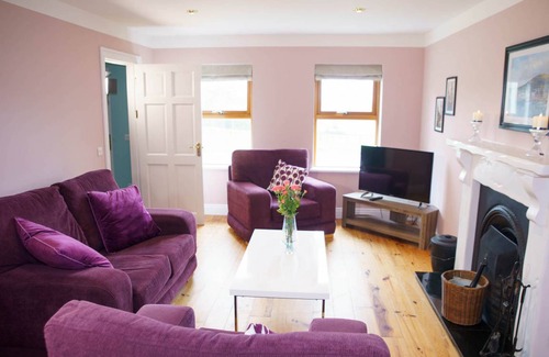 Dingle House | 120 m² House ∙ 3 bedrooms ∙ 6 guests