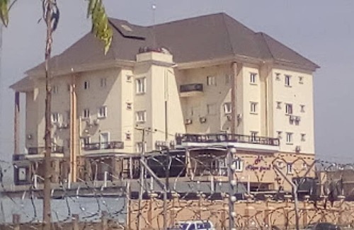 Abuja Resort | 120 m² Private room ∙ 4 bedrooms ∙ 6 guests