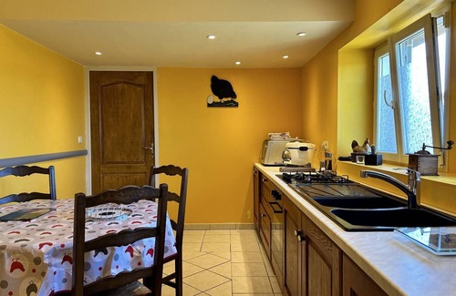 Saint-Alban House | 1200 - House for 5 adults and 2 infants with Spa.