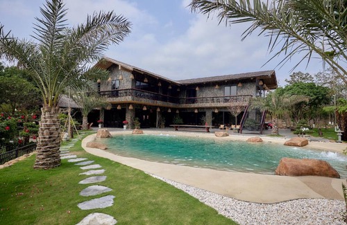 Phuc Yen Villa | 1200 m² Villa ∙ 5 bedrooms ∙ 16 guests