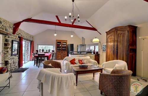 Marcille-Robert House | 121 m² Gîte ∙ 4 bedrooms ∙ 8 guests