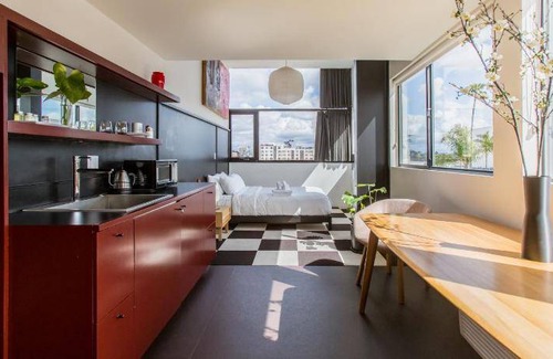 Hillcrest Hotel | 121 m² Hotel ∙ 2 bedrooms ∙ 127 guests
