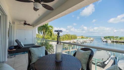 Rock Harbor Apartment | 123 Mariners Club
