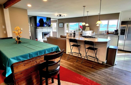 Netarts House | 125' Beachfront Bliss, Private Beach Access, Firepits, crabbing, clamming - wow!