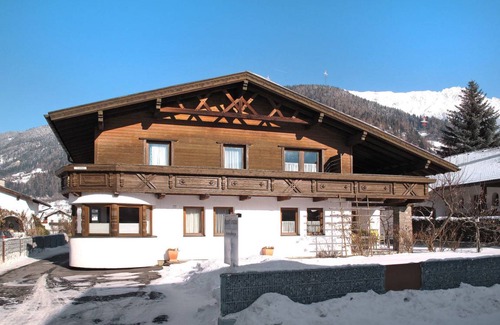 Prutz Apartment | 125 m² Apartment ∙ 1 bedroom ∙ 12 guests
