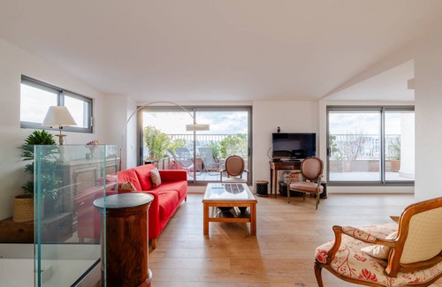 Necker Apartment | 125 m² Apartment ∙ 3 bedrooms ∙ 8 guests