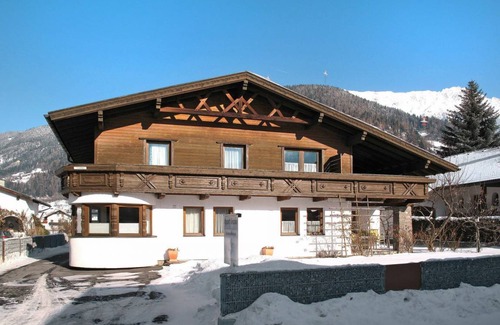 Prutz Apartment | 125 m² Apartment ∙ 4 bedrooms ∙ 12 guests
