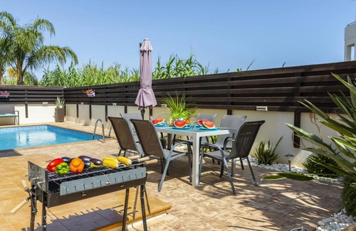 Pernera Villa | 125 m² Villa ∙ 3 bedrooms ∙ 8 guests