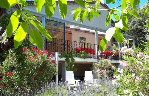 Aubres House | 127 m² House ∙ 3 bedrooms ∙ 6 guests