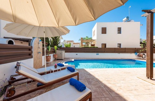 Ayia Thekla Villa | 127 m² Villa ∙ 3 bedrooms ∙ 6 guests