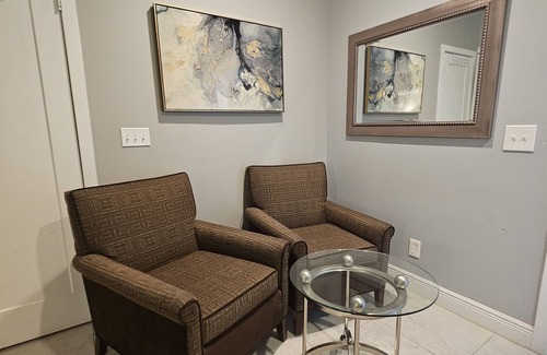Rio Grande Park Apartment | 12min/Universal, 5/min to Downtown. Hotel Room Style in a Cozy House in Florida