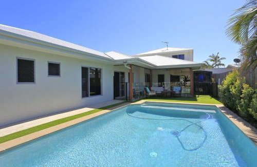 Bargara Bed & Breakfast | 12th Tee BnB