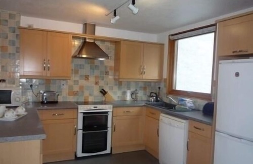 Keswick Cabin | 13 KESWICK BRIDGE, family friendly, with a garden in Keswick