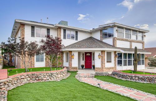 Biggs Field Apartment | 13 Mi to Downtown El Paso Home with Game Room and Bar